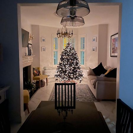 The White House Villa นิวรี ภายนอก รูปภาพ
