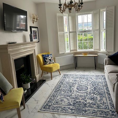 The White House Villa นิวรี ภายนอก รูปภาพ
